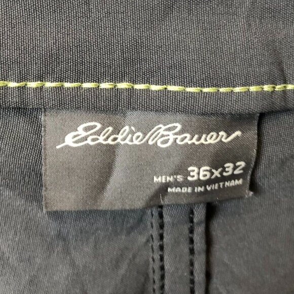 Eddie Bauer Mens Pants Size 36x32 Straight Flat Front Casual Travel Black - Picture 5 of 9